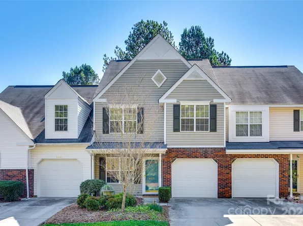 8929 Bryant Field Cir, Charlotte, NC 28277