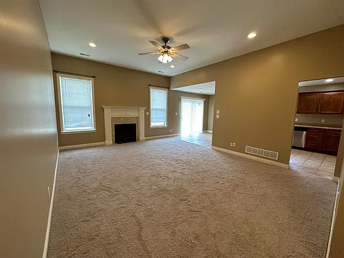 11 Saint Augustine Dr Photo 1
