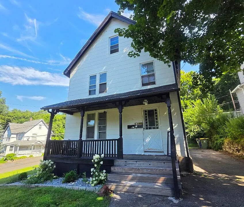 9 Harvard St #2