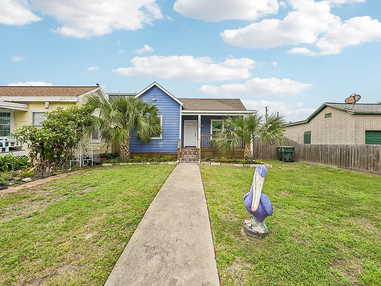 1022 Avenue L — Photo 36