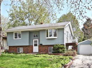 1227 N 11th Ave, West Bend, WI 53090