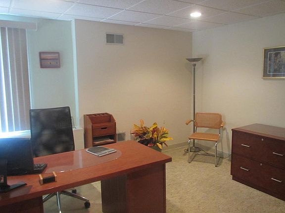 4th image of 615 Jefferson Blvd Ste B105