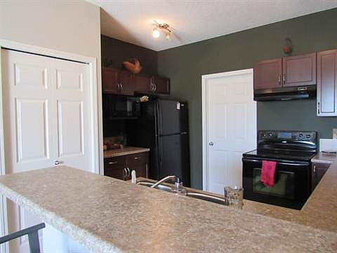 3rd image of 43 Oak Vista Dr