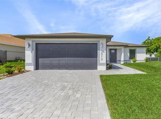 3010 NE 6th Place Cpe, Coral, FL 33909
