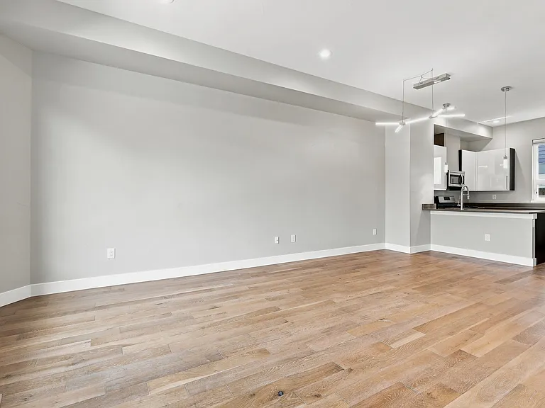 3832 Jason St #5A — Photo 7
