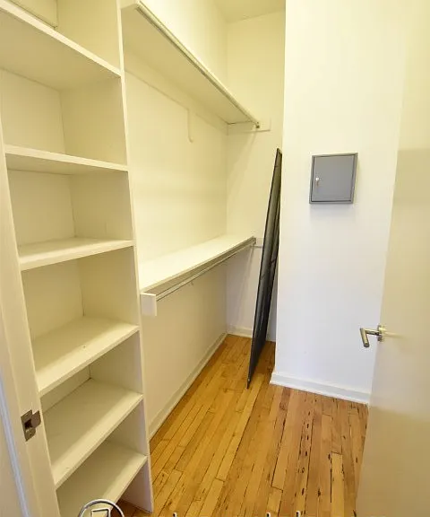 32 Warren St — Photo 22