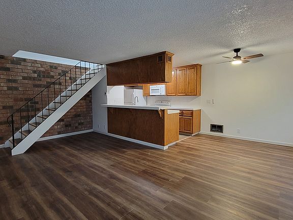 4th image of 847 Gilchrist Dr APT 2