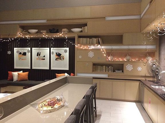 5th image of 718 Long Bridge St APT 504