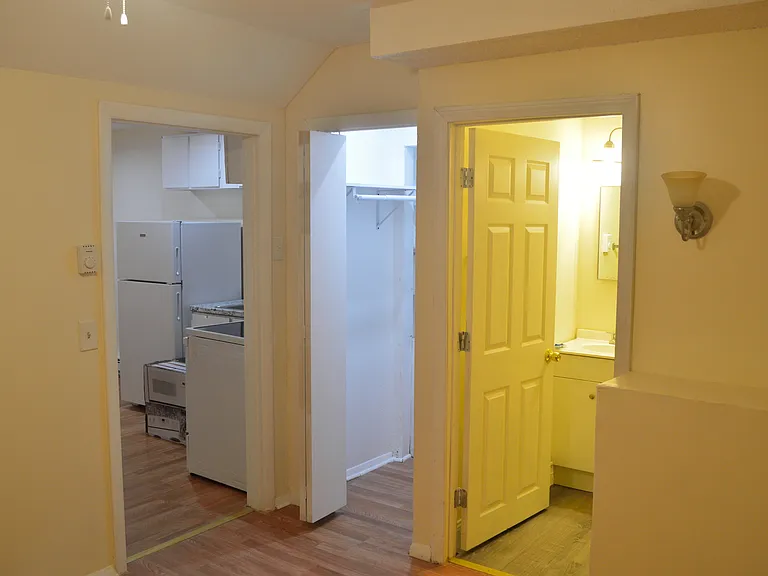 265 Blucher St #2 — Photo 9