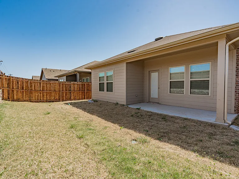 903 Shear Dr — Photo 36