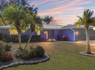 1621 Spring Garden Dr, Astor, FL 32102