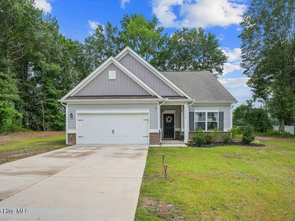 5775 Huntington Park Drive, La Grange, NC 28551