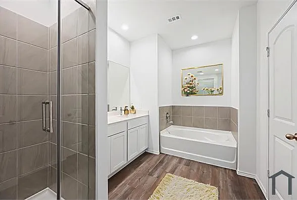 3085 Emerald Ocean Dr — Photo 13