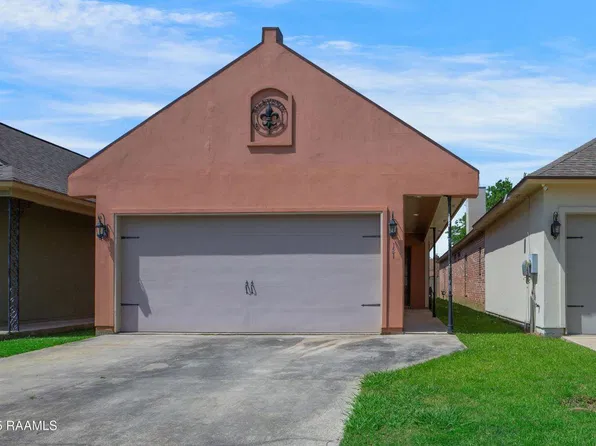 121 Flagg Pl, Lafayette, LA 70508