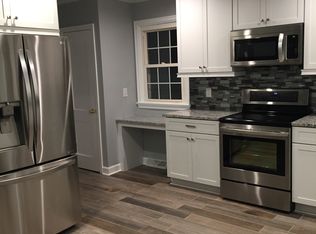 524 Earl St, Tappahannock, VA 22560