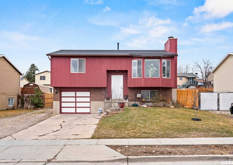 1st image of 3543 W Danube Dr