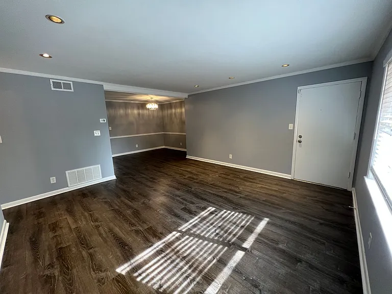 3057 Pharr Court — Photo 5