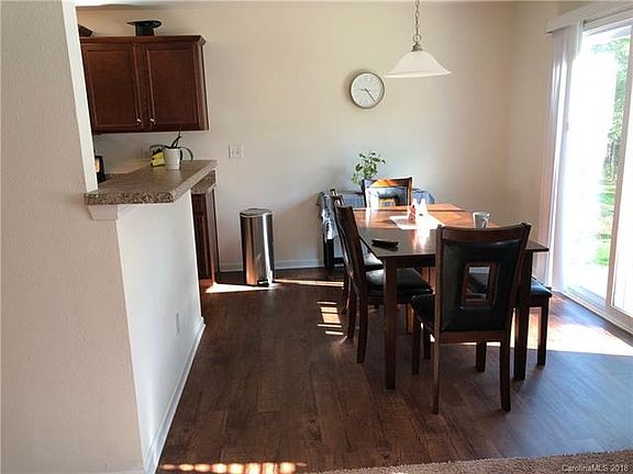 3rd image of 108 Harvest Pointe Dr