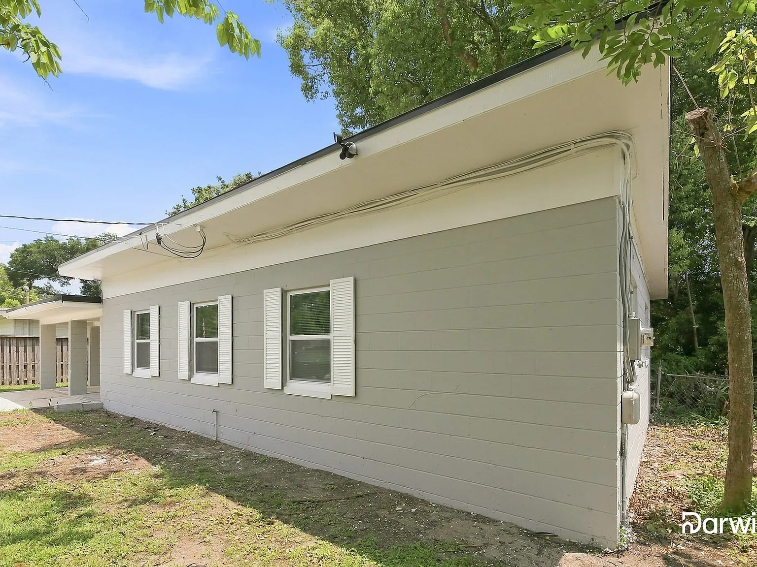 4 bed, 2.0 bath, 1282 sqft, $1,930 — Photo 2