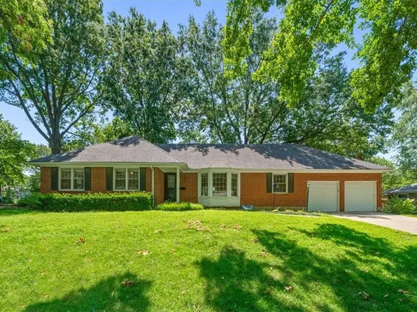 4411 W 97th St, Overland Park, KS 66207