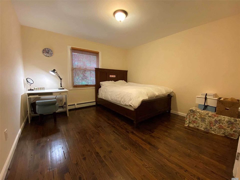 1st image of 40 Branch Brook Dr