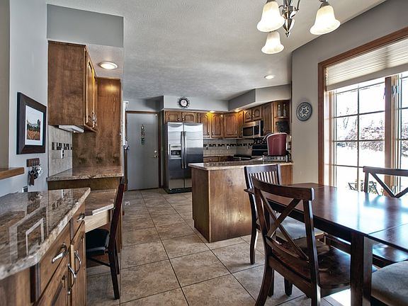 2nd image of 23061 Cottage Grove Ct