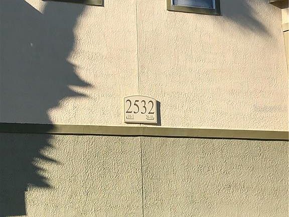 5th image of 2532 Grand Central Pkwy APT 4