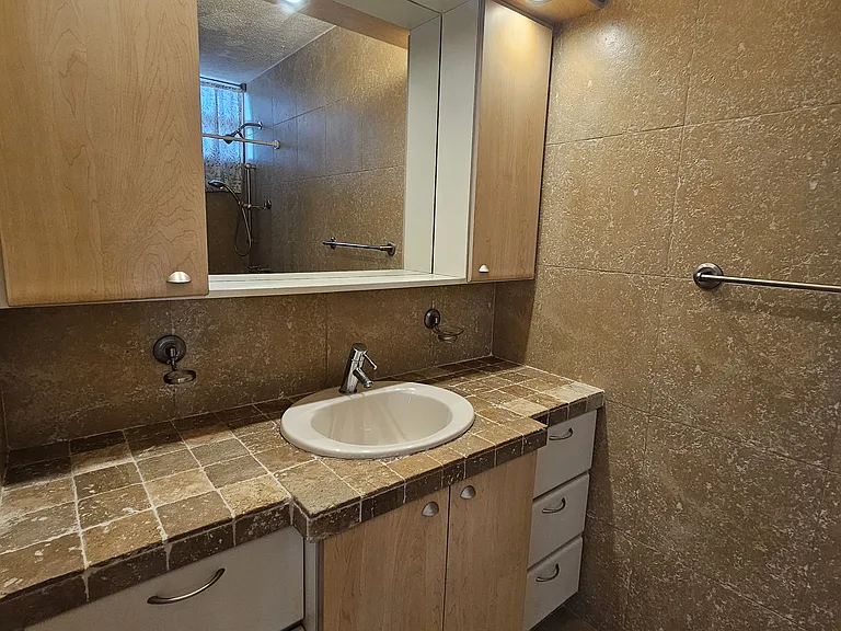 151 Plaza Antillana Calle Cesar Gonzalez — Photo 5