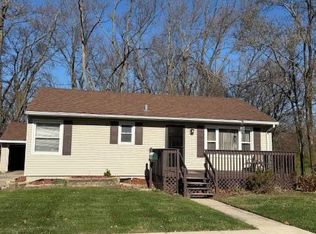 220 Hickory Ave, Crown Pt, IN 46307