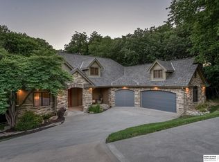 5016 S 237th Cir, Elkhorn, NE 68022