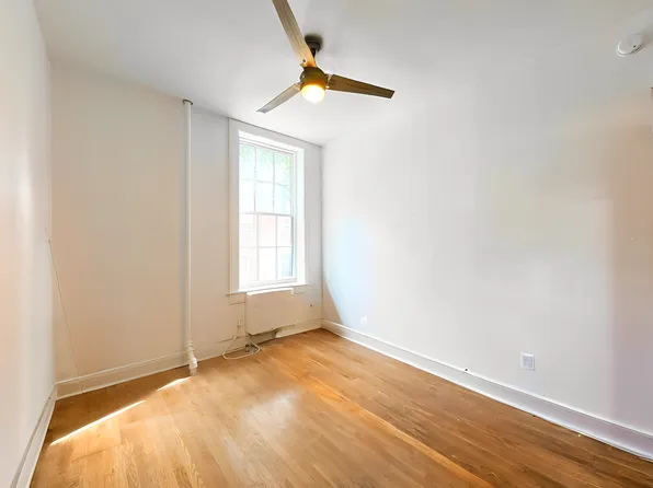 458 West 20th Street 2A image 3 of 5