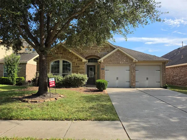 26243 Crystal Cove Ln, Richmond, TX 77406