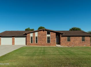203 Kathryn Dr, Seymour, TN 37865