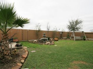 61 Rodeo Dr, Manvel, TX 77578