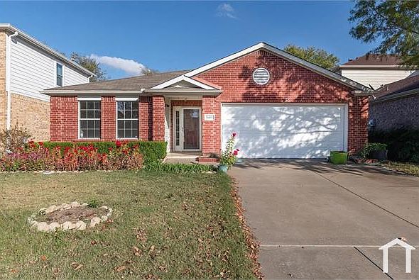 1st image of 8409 Vicksburg Ln