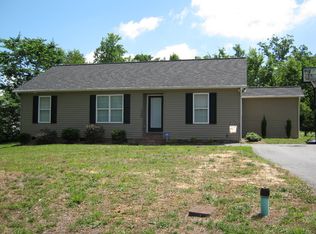 106 Cushwa Ct, Thomasville, NC 27360
