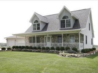 8671 Follett Hwy, Bellevue, MI 49021