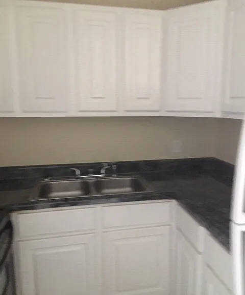 410 Duncan St — Photo 9