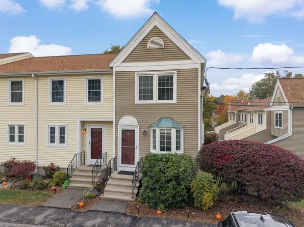 328 Fox Hollow Way #328, Manchester, NH 03104