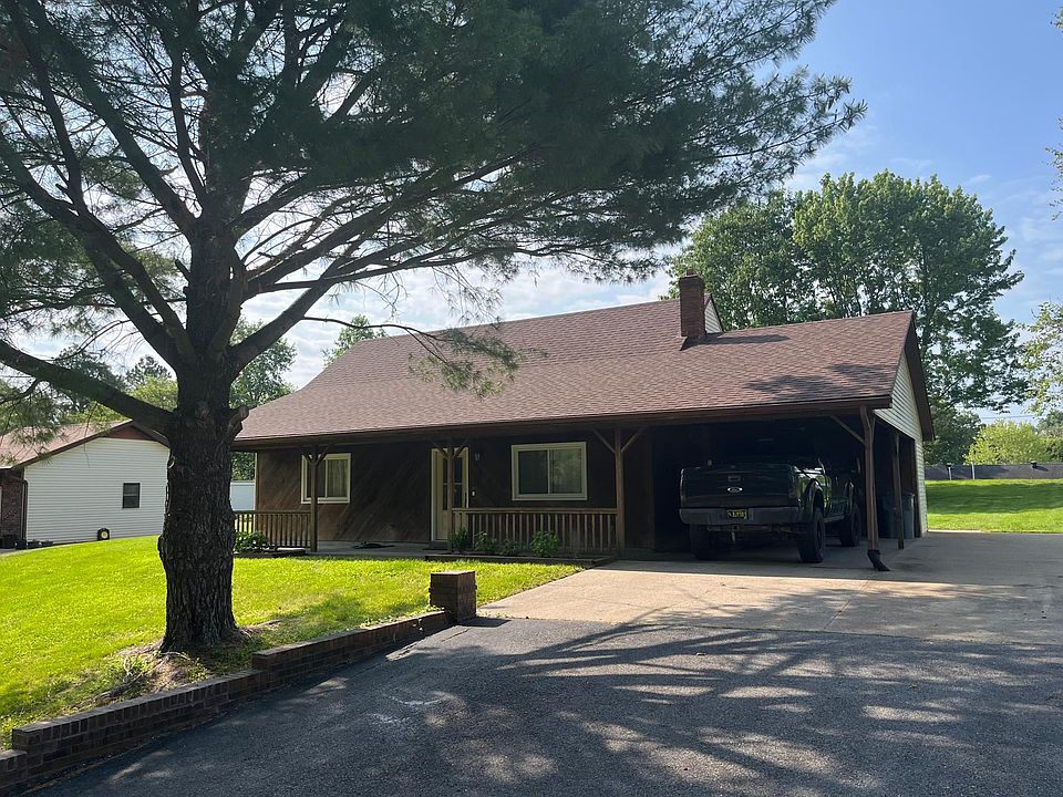 1st image of 428 Wellington Dr