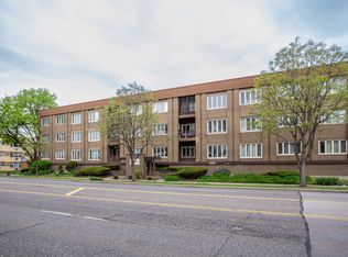 10048 S Pulaski Rd APT 2H, Oak Lawn, IL 60453