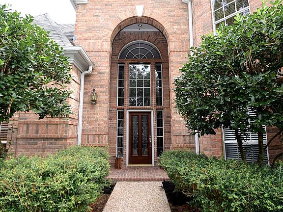 2nd image of 2319 Amber Springs Dr