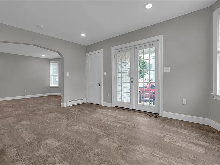 71 Cypress St #1 — Photo 3