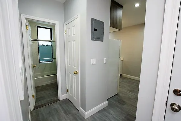 Rented by Merit Group & Associates | media 28