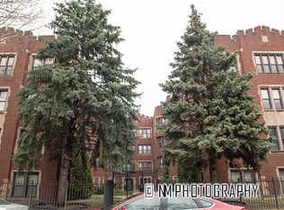 1942 E 74th St APT 3B, Chicago, IL 60649
