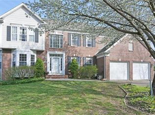 105 Haggarty Hill Rd, North Kingstown, RI 02852