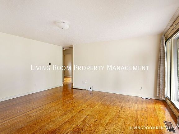 2nd image of 8414 N Peninsular Ave