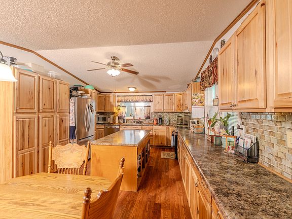 5th image of 6683 Plainview Rd