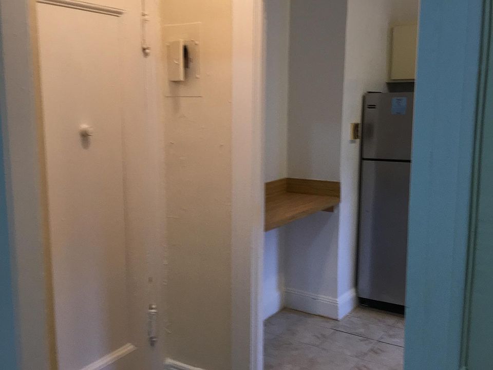 1st image of 1125 46th Rd #4C