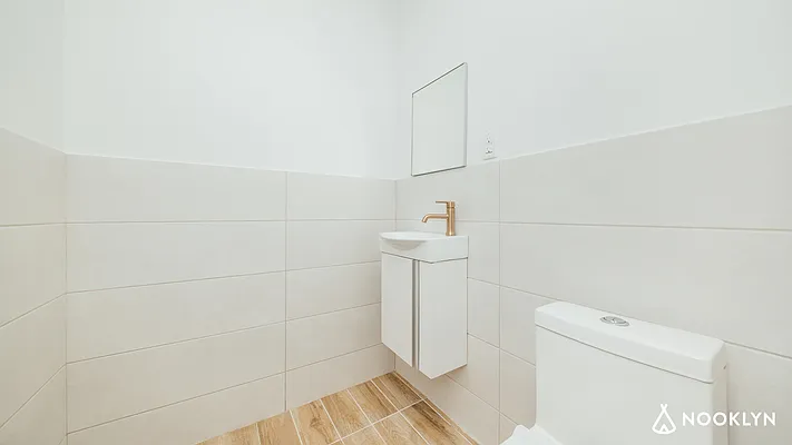 Rented by Nooklyn NYC LLC | media 25